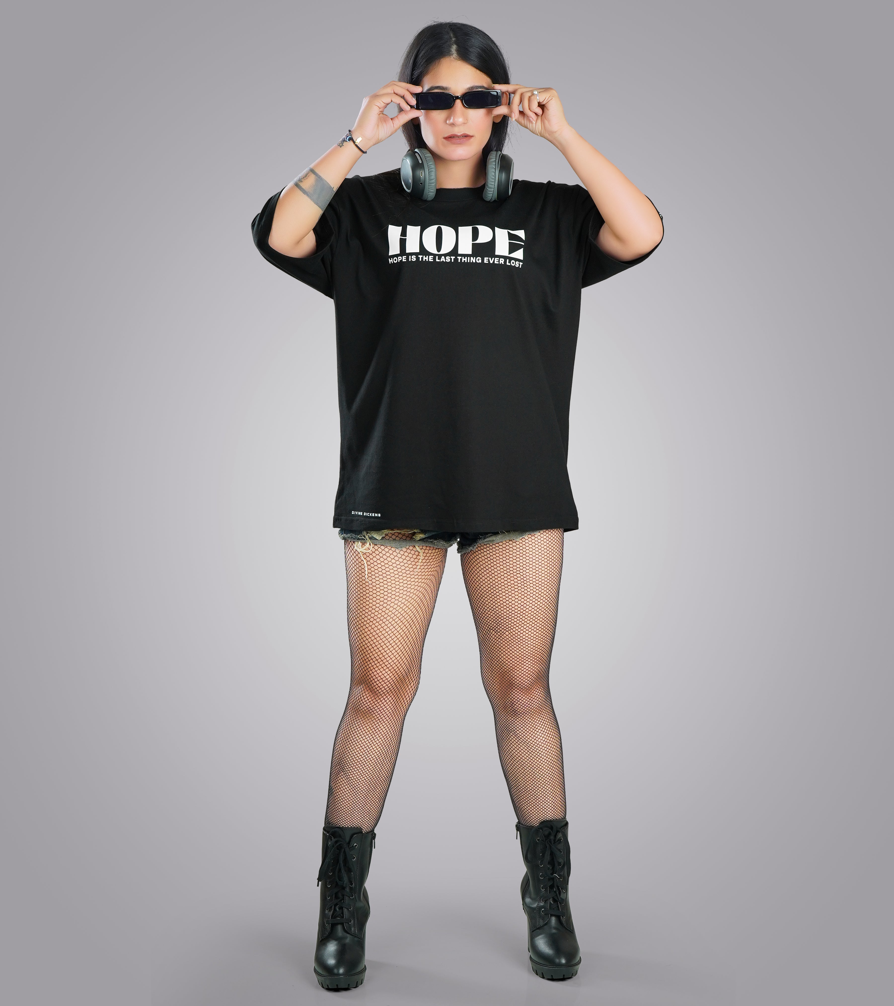 Hope Black Oversized Tee – Divine Dickens