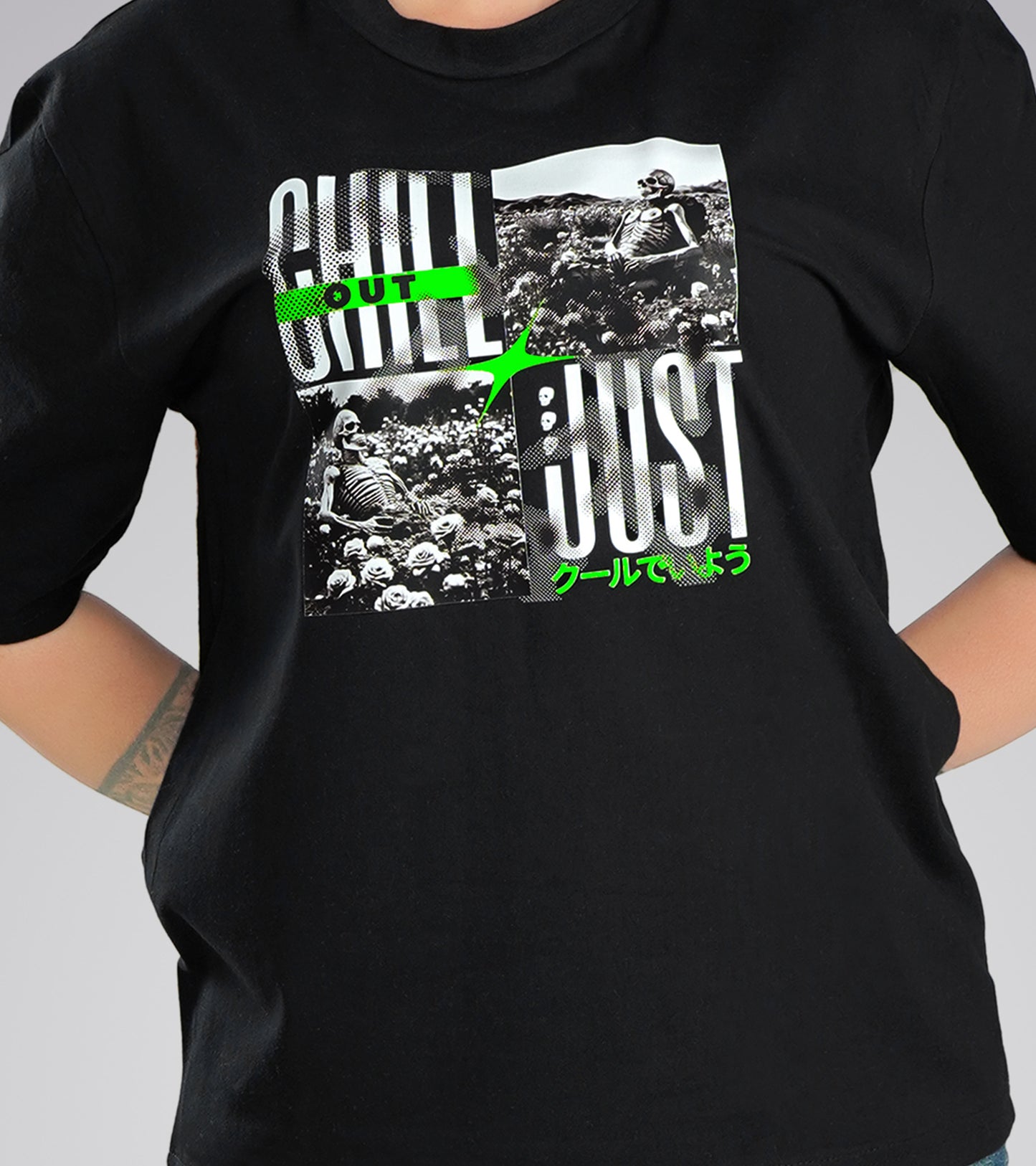 Chill black Unisex Oversized tee